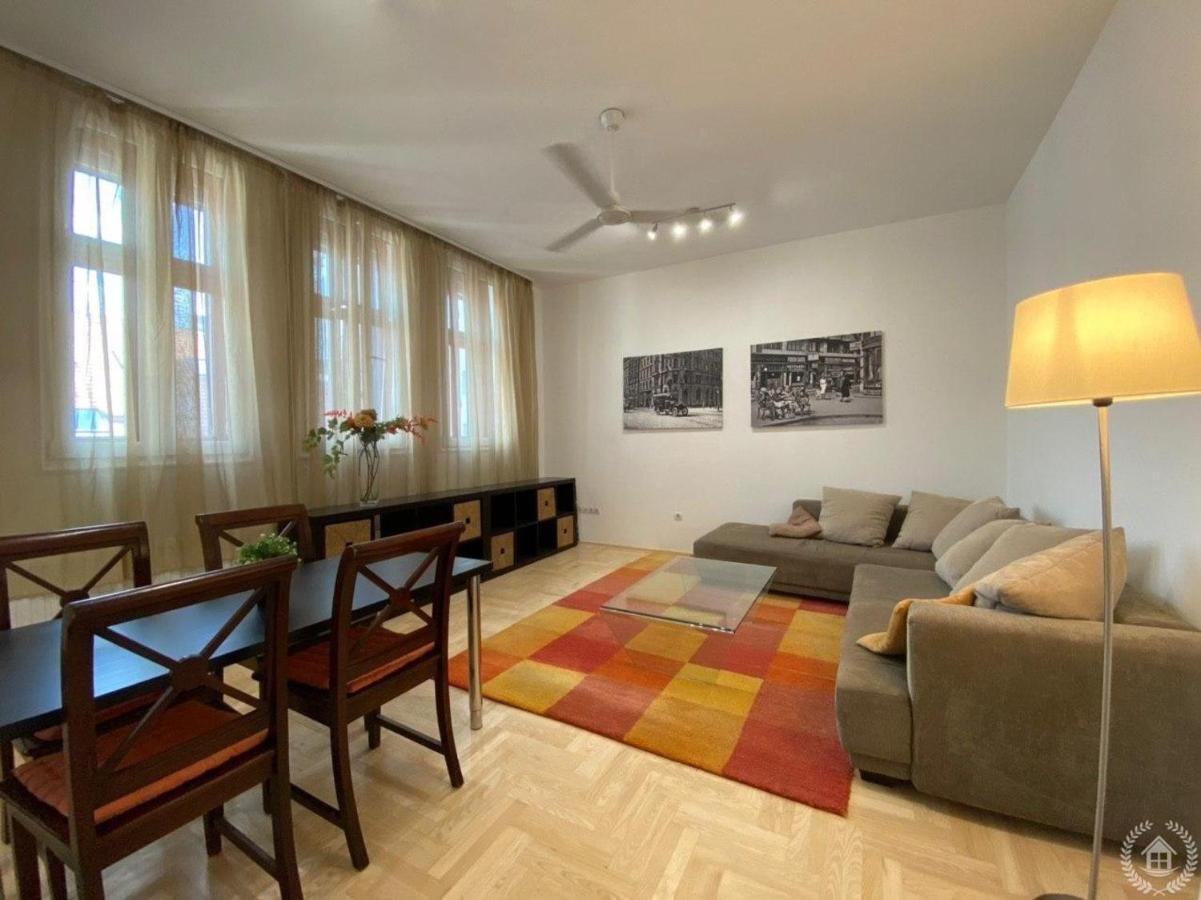 Downtown Gozsdu Vibe Apartments Budapeste Exterior foto